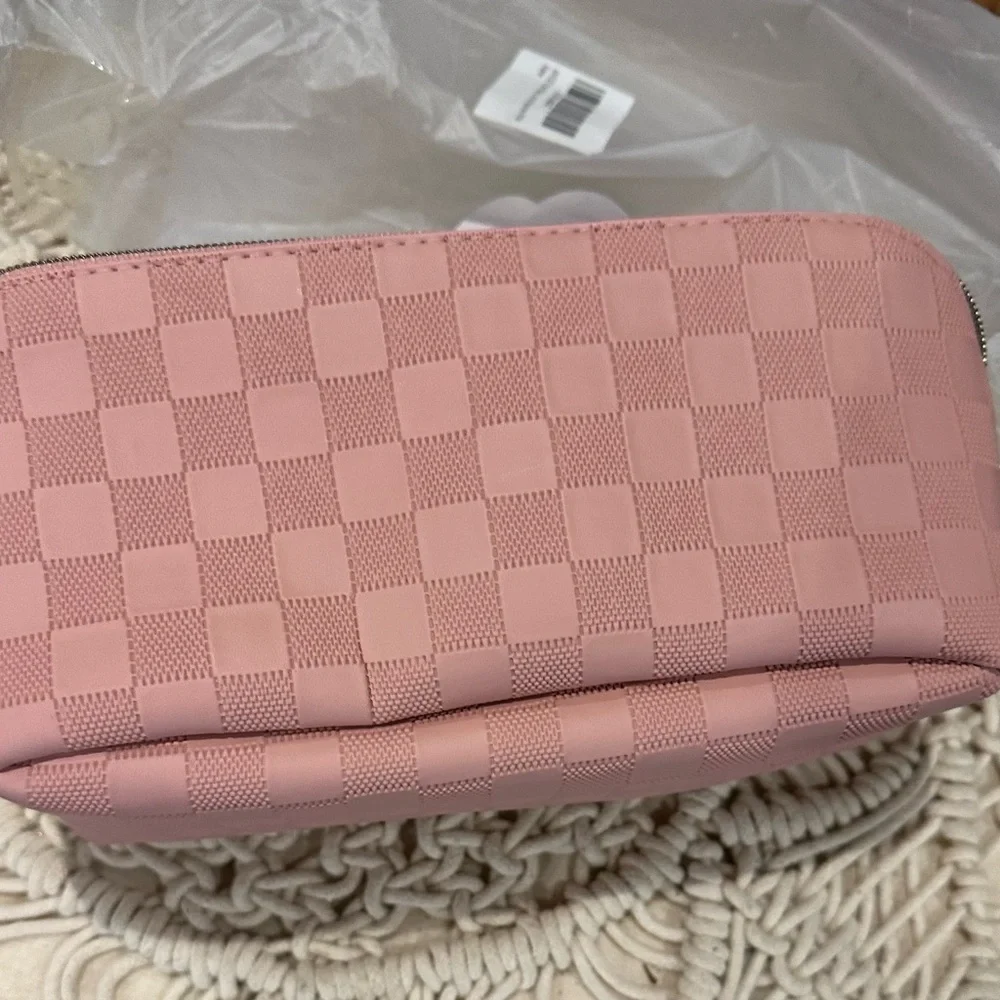 Pink Checkered Women's makeup/ toiletry Bag